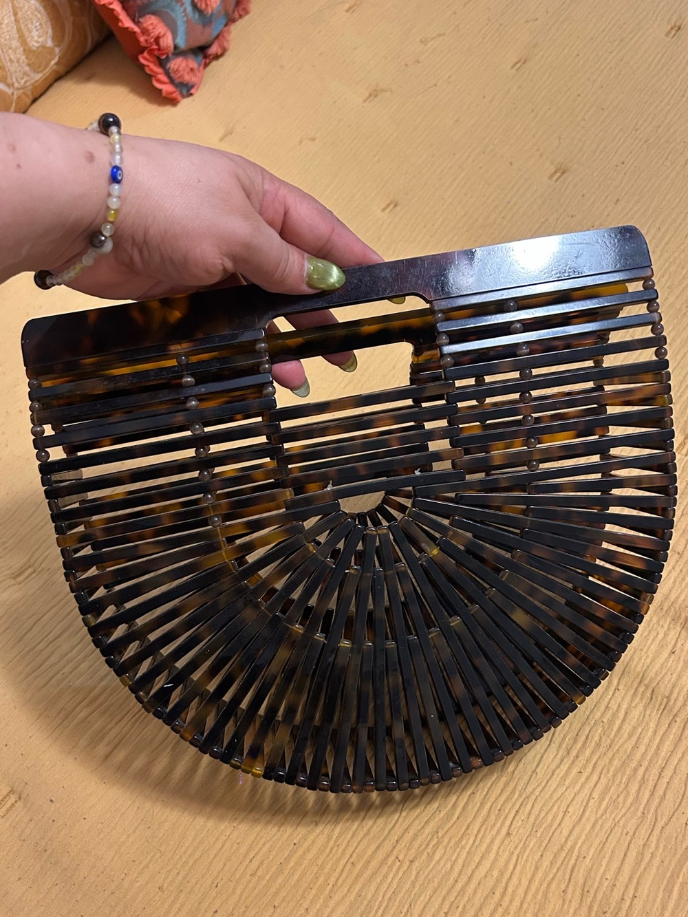 Semi-Circle Tortoiseshell Acrylic Top-Handle Bag - Picture 2 of 5